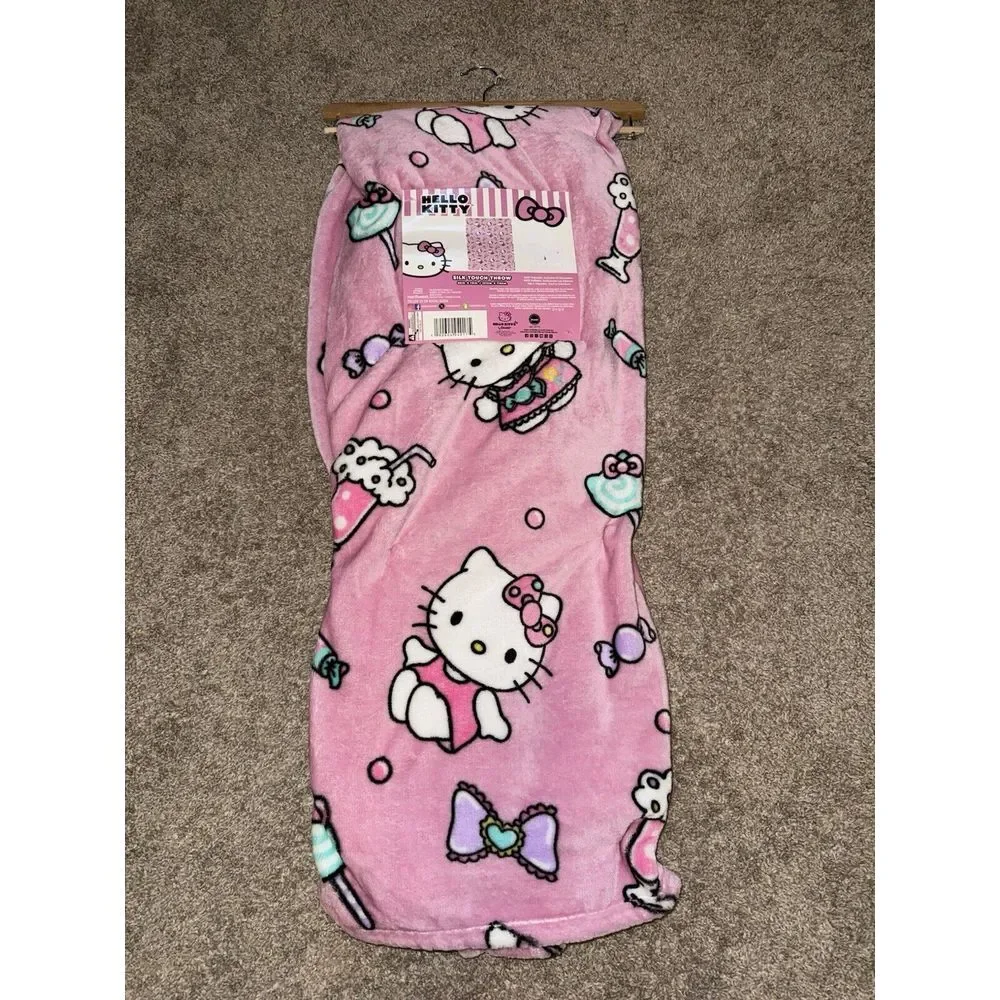 HELLO KITTY 50x70